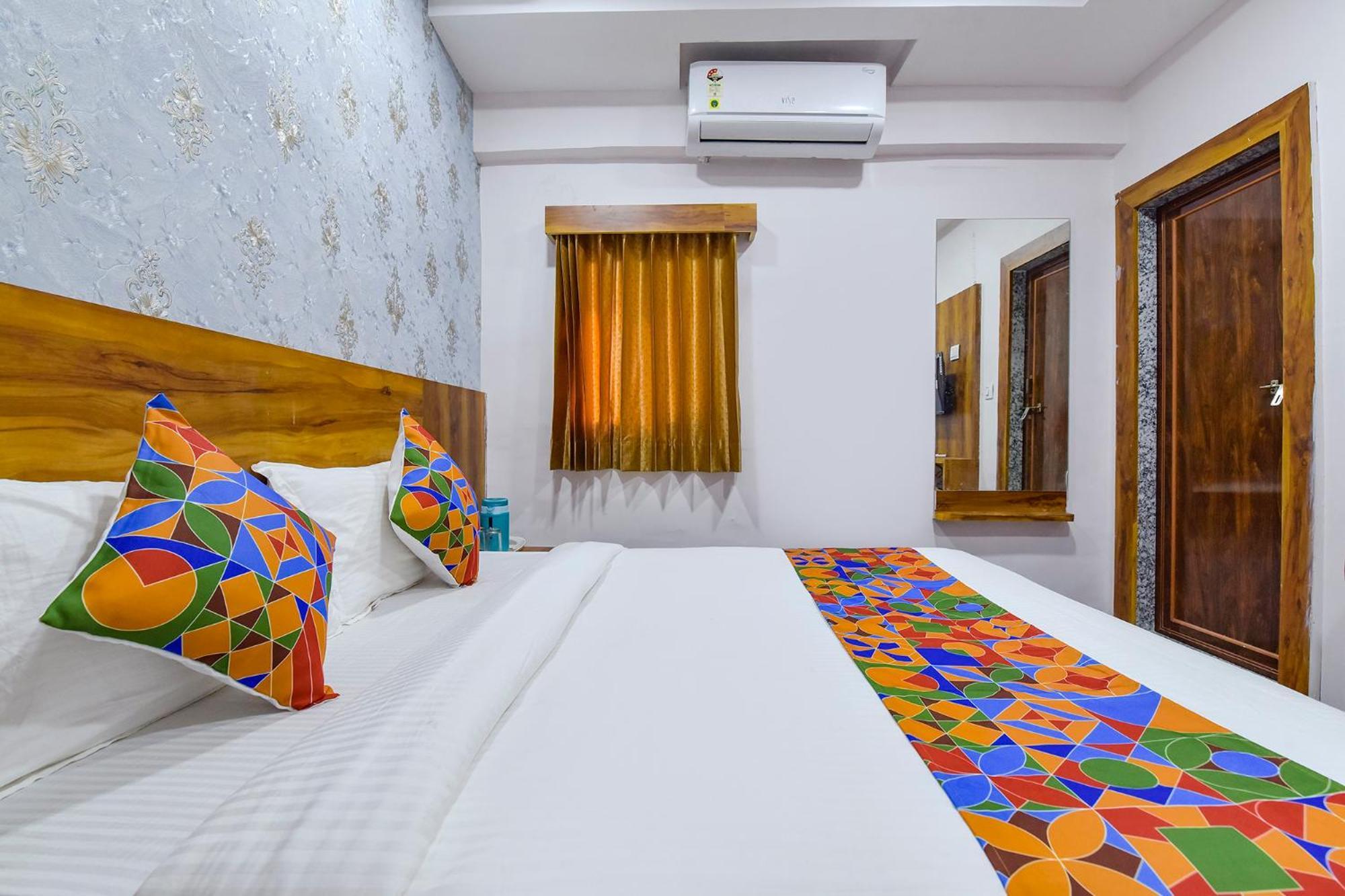 Fabhotel Star Ахмедабад Екстер'єр фото